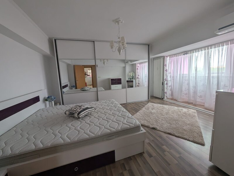 Libertatii, Piata Constitutiei, apartament 2 camere,