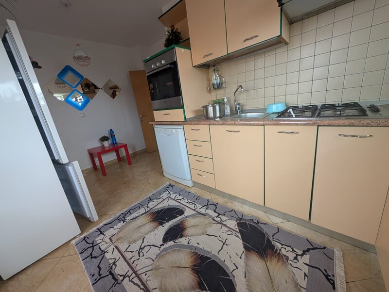 Libertatii, Piata Constitutiei, apartament 2 camere,